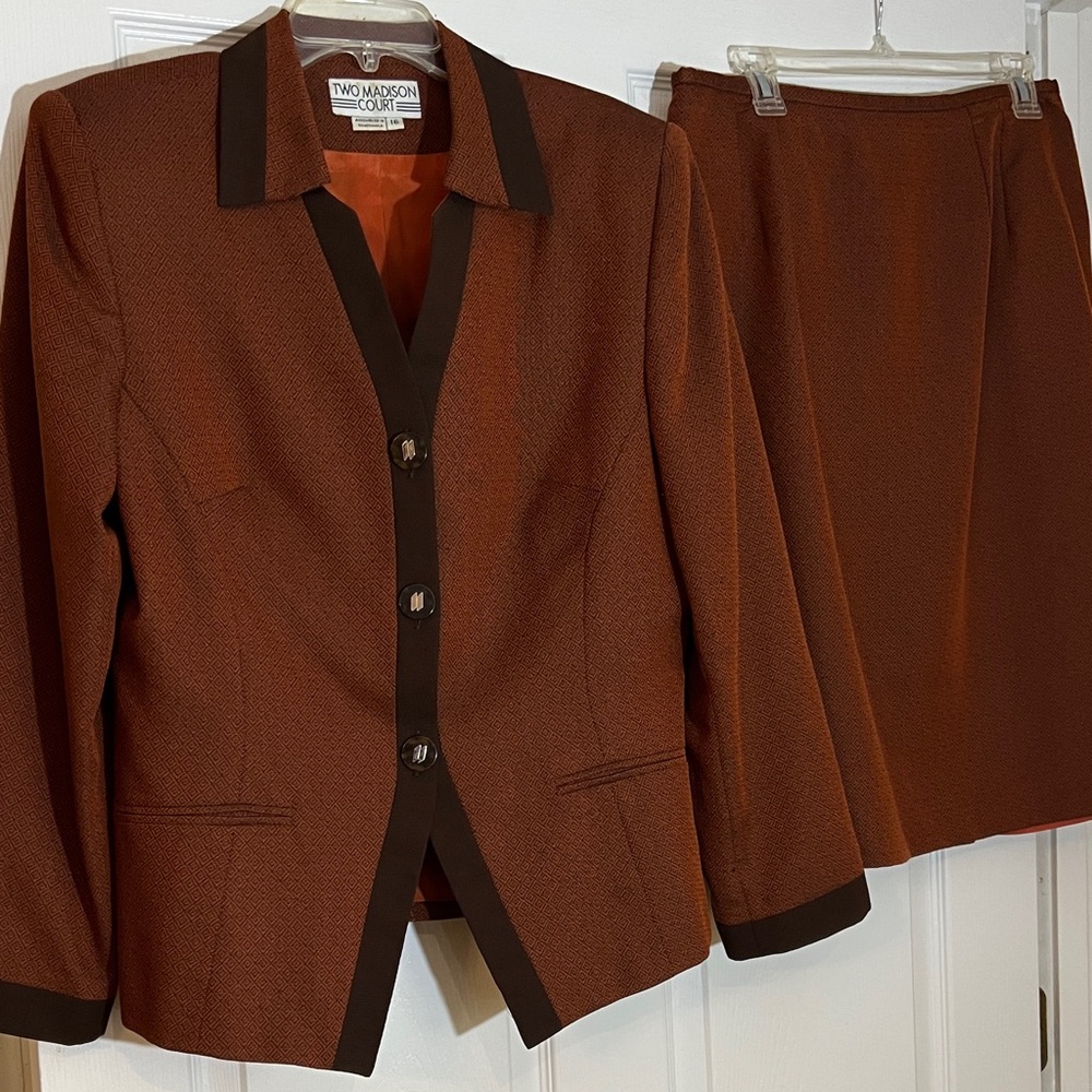 Chic Rust Skirt Set with Dark Accents